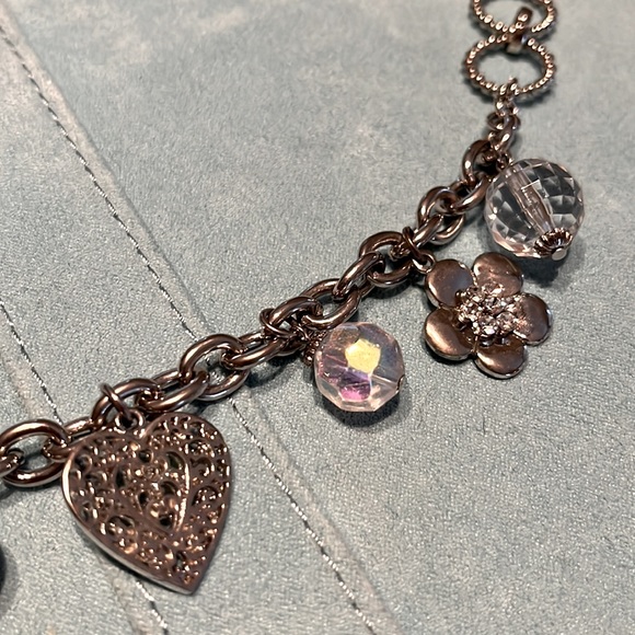 🥰3/$25 EUC  Premier designs gorgeous  heavyweight charm bracelet - Picture 3 of 5
